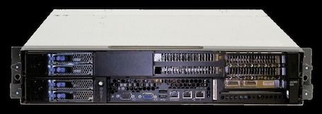 IBMs iDataPlex Dx360 M3 wird von Intel-Xeon-CPUs und Tesla-GPUs von Nvidia angetrieben (Bild: IBM).
