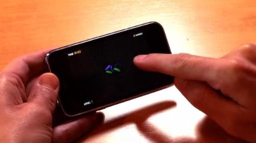 Eine Betaversion von Flash Professional CS5 wandelt Flash-Anwendungen in native iPhone-Applikationen um, beispielsweise beim Spiel Chroma Circuit (Bild: Stephen Shankland/CNET).
