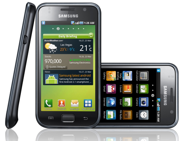 Das 4 Zoll große Display des Samsung Galaxy S löst mit 800 mal 480 Pixeln auf (Bild: Samsung).
