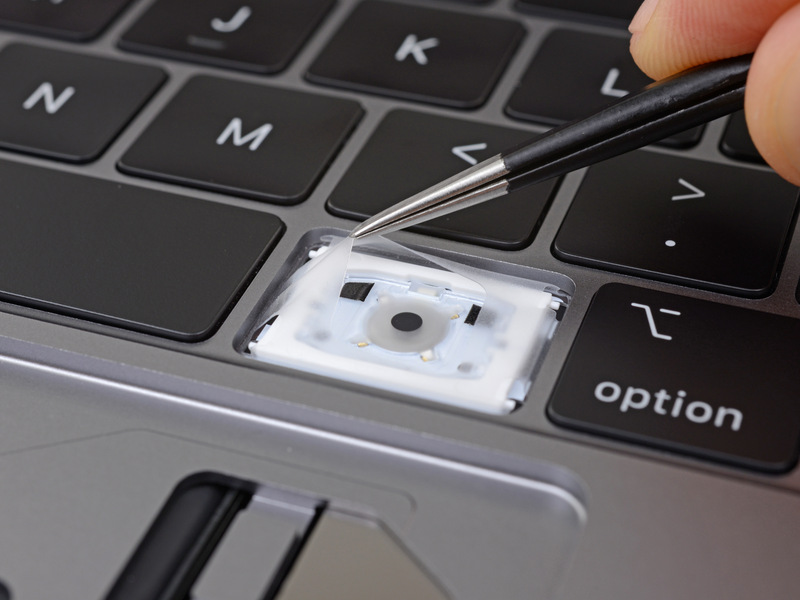 Macbook Pro Apple Hat Offenbar Tastatur Problem Gelost Zdnet De