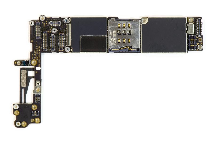 Mainboard</br>Bild: <a href=\"http://www.techrepublic.com/pictures/cracking-open-the-apple-iphone-6/\" target=\"_blank\" title=\"Cracking Open the Apple iPhone 6\">TechRepublic</a>