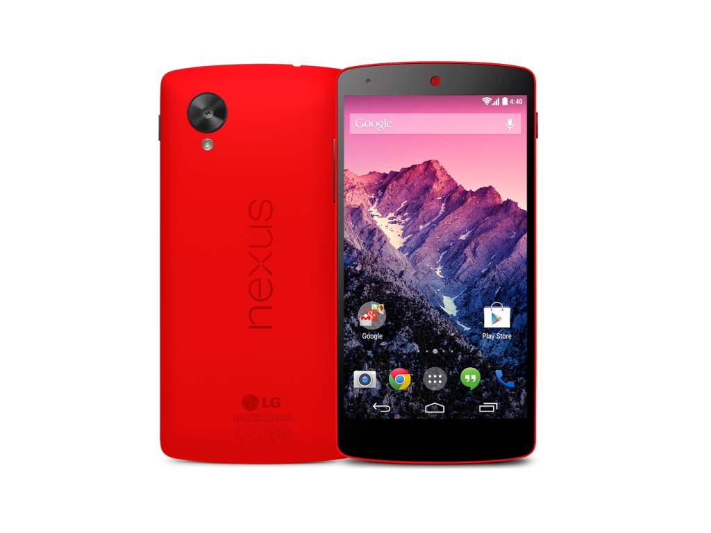 Das Google-Smartphone Nexus 5 gibt es nun auch in Rot. Das Modell unterscheidet sich weder in Preis noch in Ausstattungsmerkmalen zu den bisher verfügbaren weißen und schwarzen Varianten. Es ist mit 16 oder 32 GByte Speicher für 349 respektive 399 Euro zuzüglich knapp 10 Euro Versand erhältlich. Das von LG gefertigte Gerät bietet ein 4,95-Zoll-Display mit einer Auflösung von 1080 x 1920 Bildpunkten. Als Prozessor kommt der Quad-Core Snapdragon 800 mit 2,26 GHz zum Einsatz. Der Arbeitsspeicher beträgt üppige 2 GByte und der Akku verfügt über eine Kapazität von 2300-mAh. Für Schnappschüsse steht eine 8-Megapixel-Kamera mit optischen Bildstabilisator zur Verfügung. Daten können über LTE, 3G und WLAN (a, b, g, n, ac) abgerufen werden. Als Betriebssystem kommt <a href=\"http://www.zdnet.de/88174874/android-4-4-kitkat-schoener-schneller-intuitiver/\" target=\"_blank\" title=\"http://www.zdnet.de/88174874/android-4-4-kitkat-schoener-schneller-intuitiver/\">Android 4.4.2 KitKat</a> zum Einsatz. Alternativ lässt sich das Google-Smartphone aber auch mit Custom Roms wie CyanogenMod oder <a href=\"http://downloads.netmediaeurope.de/72983/omnirom/\" target=_blank\" title=\"OmniROM\">OmniROM</a> betreiben.
Im CNET-Test erreicht das Nexus 5 8,9 von 10 möglichen Punkten. Gelobt werden der günstige Preis, die hohe Performance, das scharfe Display und die Tatsache, dass es mit der aktuellen Android-Version läuft. Auf der Negativseite stehen der fehlende SD-Card-Slot, die mäßige Akku-Laufzeit sowie die nur durchschnittliche Bildqualität der Kamera.
